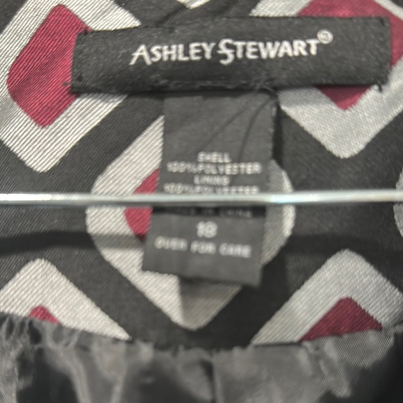 Geometric Patterned Suit Set - Picture 4 of 4